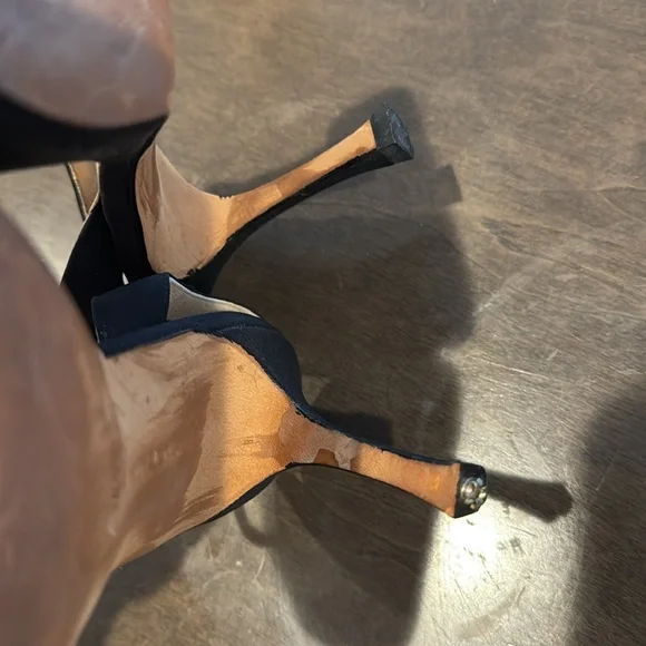 Monolo Blahnik Slingback Heels - Picture 5 of 7